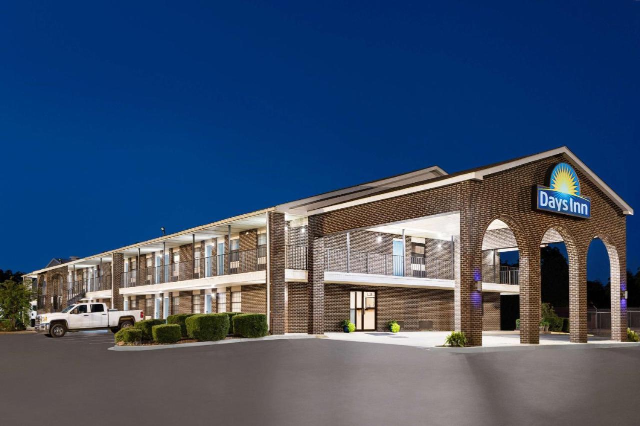 Days Inn By Wyndham Demopolis Buitenkant foto