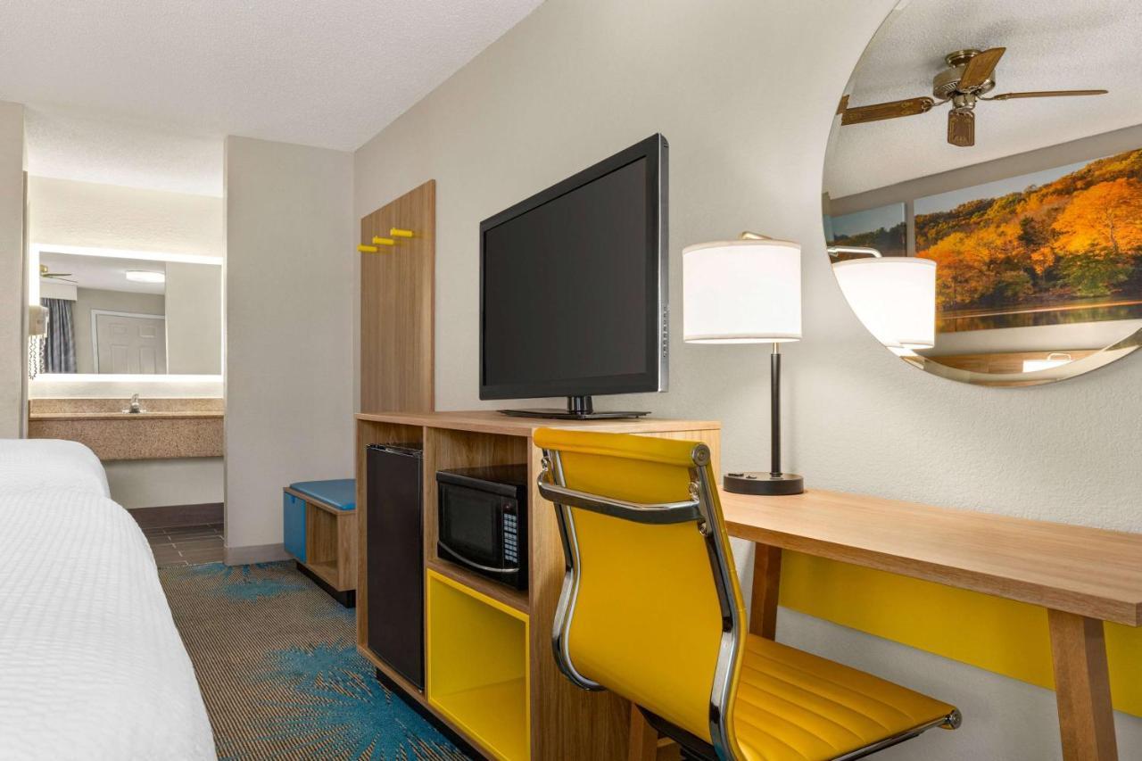 Days Inn By Wyndham Demopolis Buitenkant foto