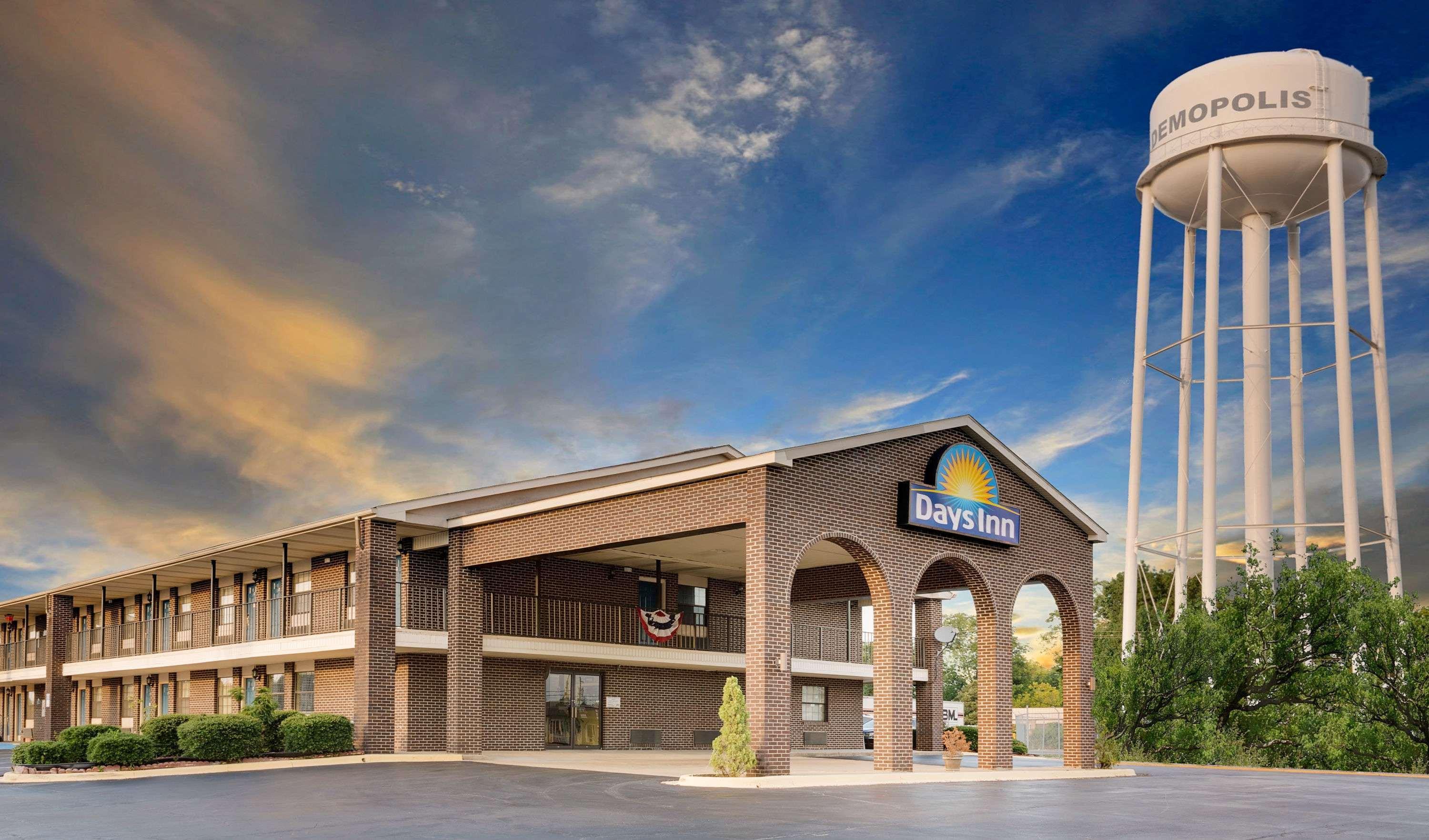 Days Inn By Wyndham Demopolis Buitenkant foto