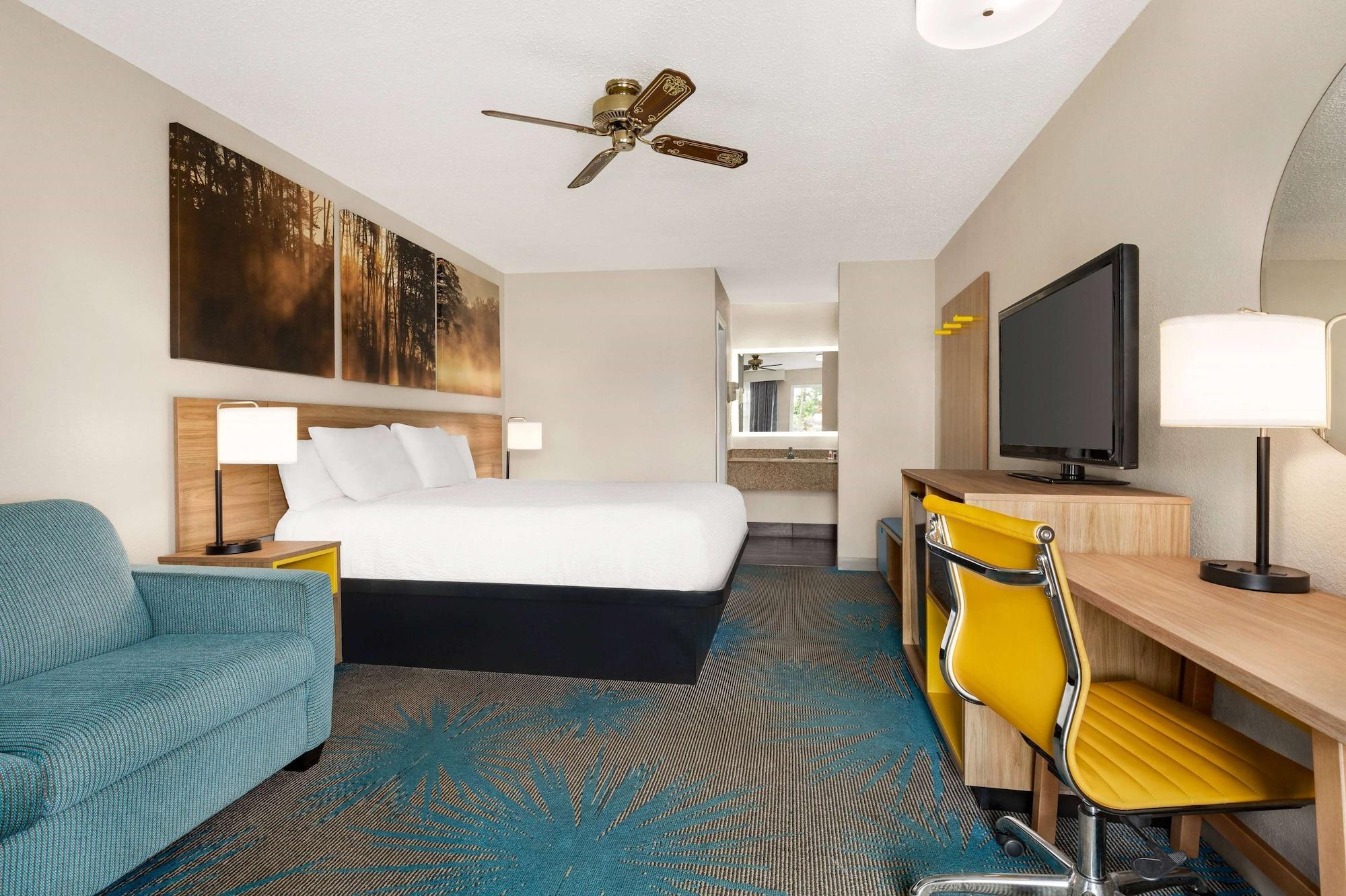 Days Inn By Wyndham Demopolis Buitenkant foto